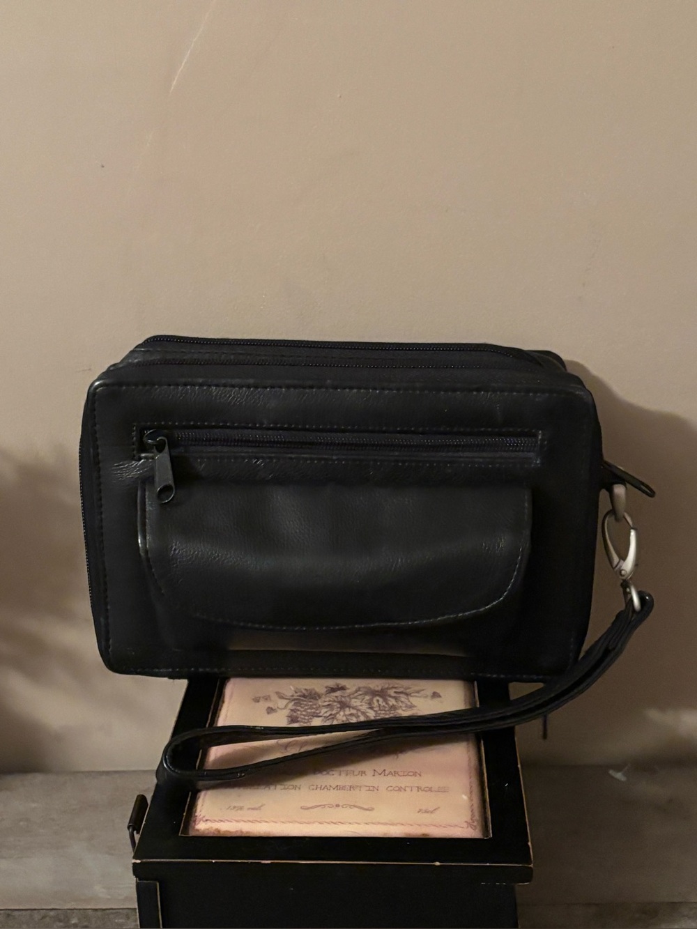 WILSONS LEATHER MENS BLACK VALET BAG